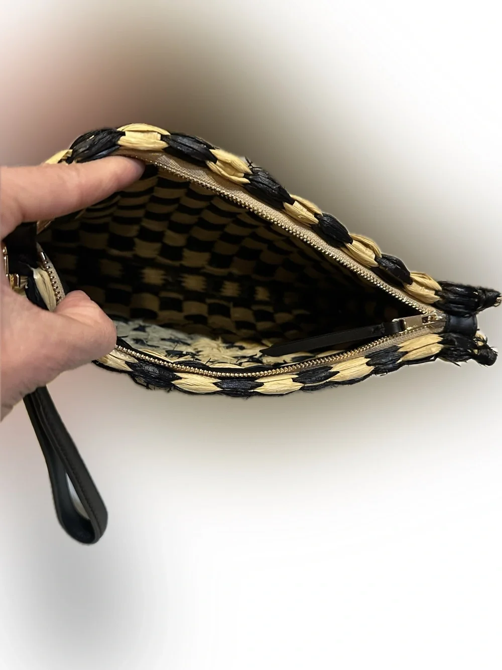 TORY BURCH NATURAL BLACK CHECK WOVEN WEAVE STRAW WICKER LOGO CLUTCH WRISTLET 11”
